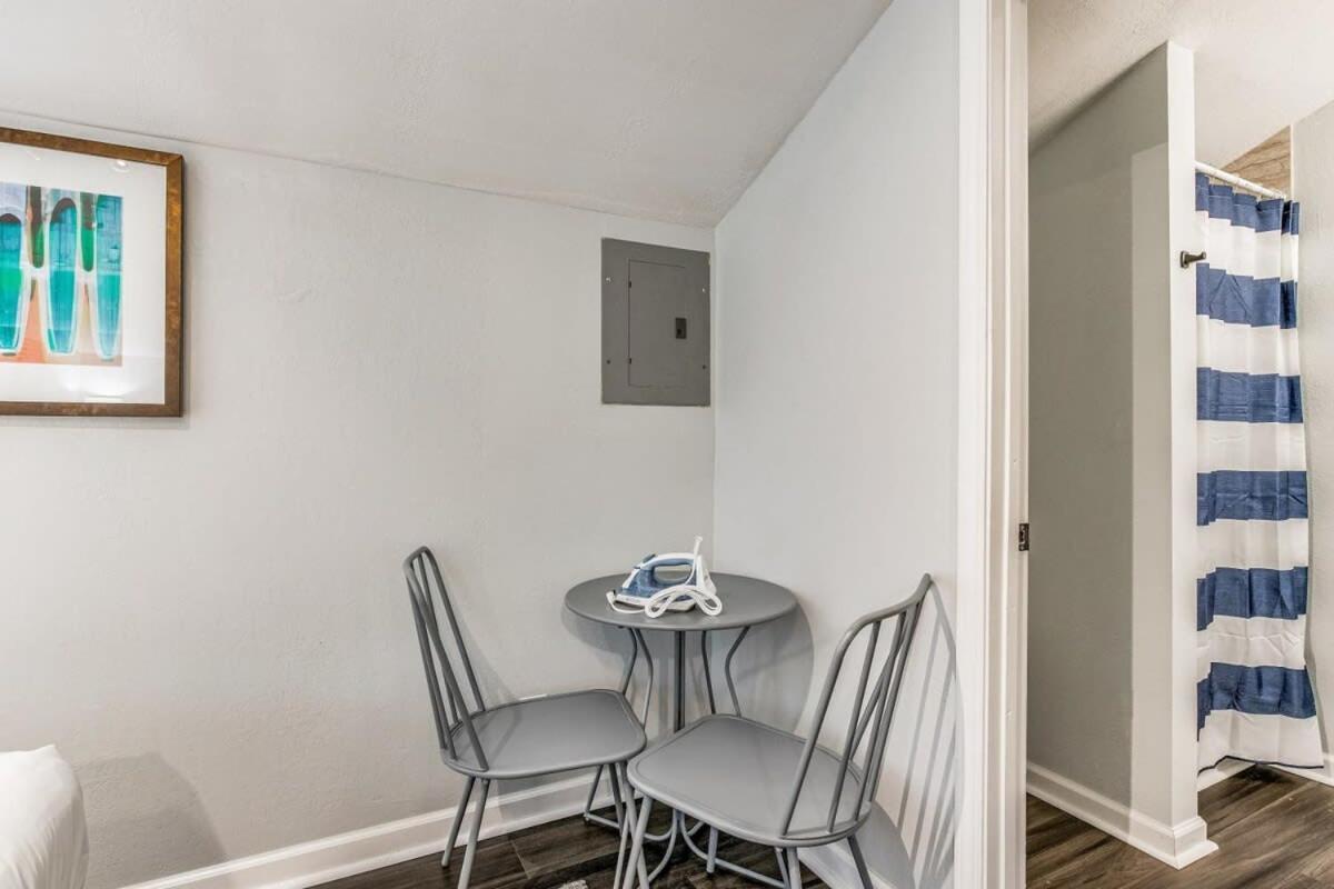 Pensacola Pearl - Studio Apartment - Pets Welcome Extérieur photo