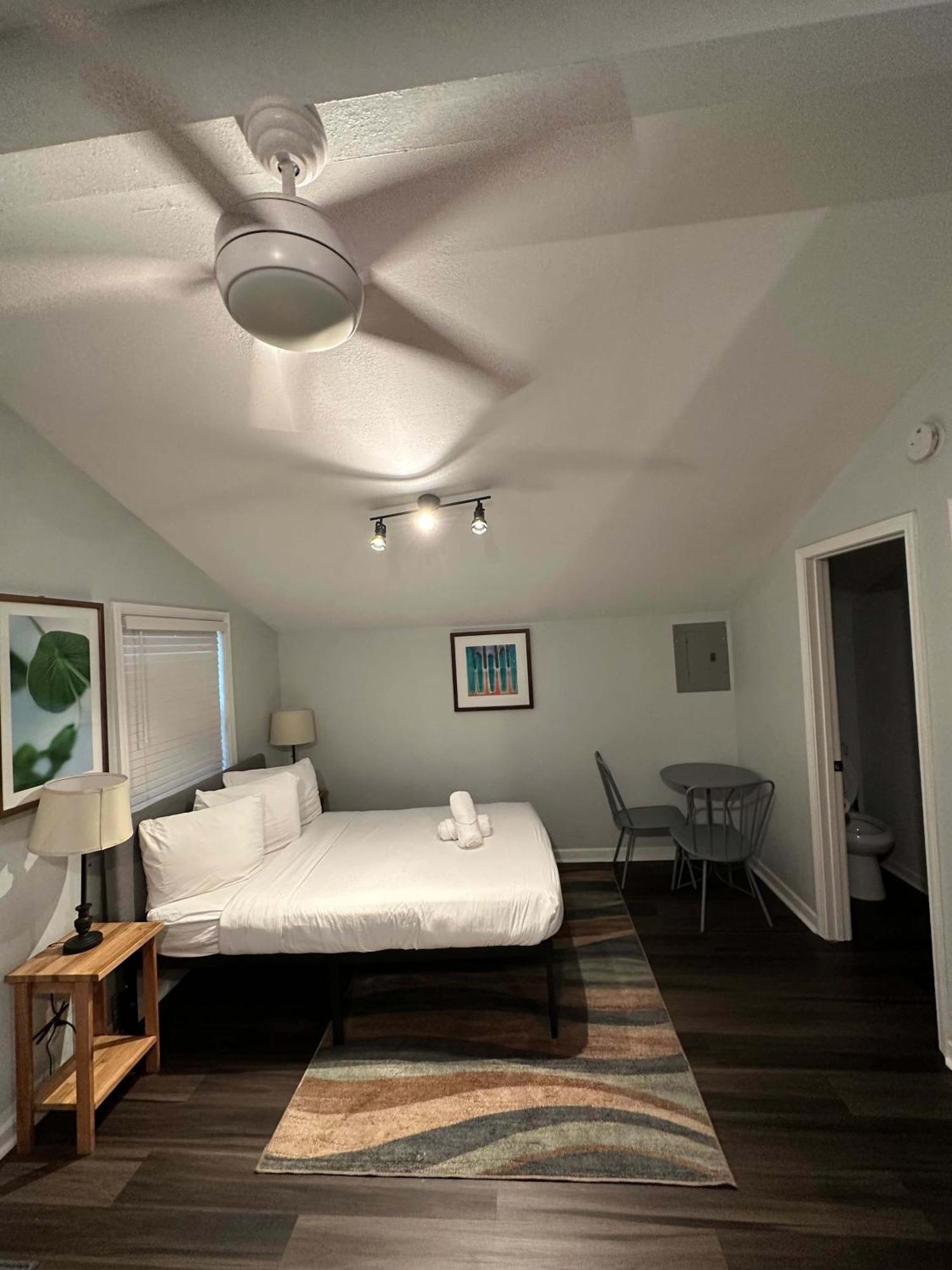 Pensacola Pearl - Studio Apartment - Pets Welcome Extérieur photo