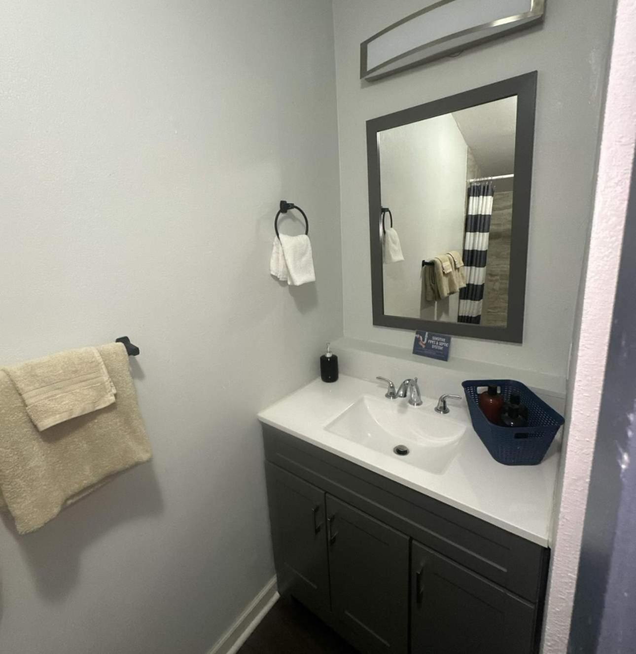 Pensacola Pearl - Studio Apartment - Pets Welcome Extérieur photo